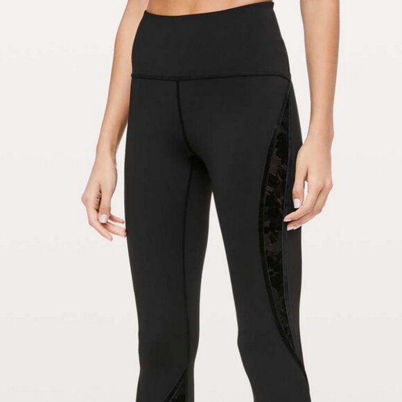 lululemon athletica Pants - Lululemon Lululemon Wunder Under High-Rise Tight Flocked 28" in Sz 6